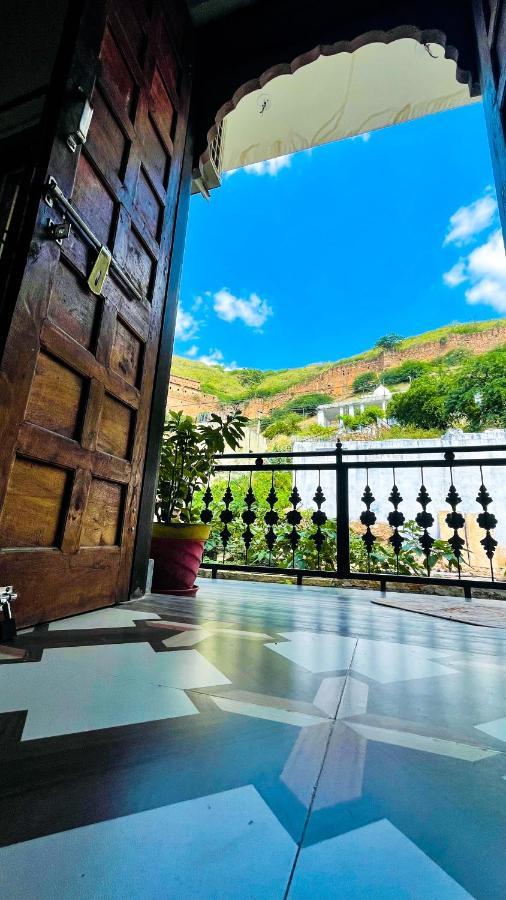 The Castle View Homestay Būndi Exteriör bild